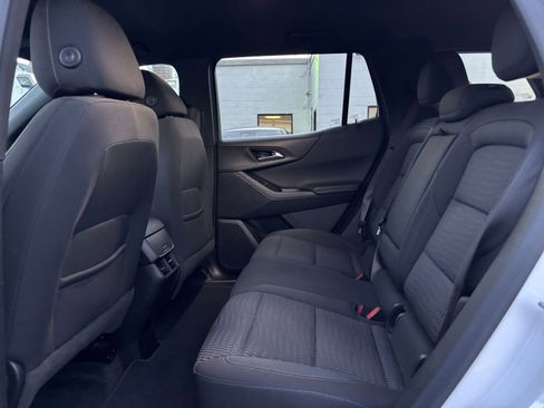 Used 2025 Chevrolet Equinox LT image 24