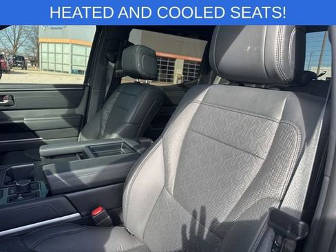 Used 2025 Toyota Tundra Limited image 23