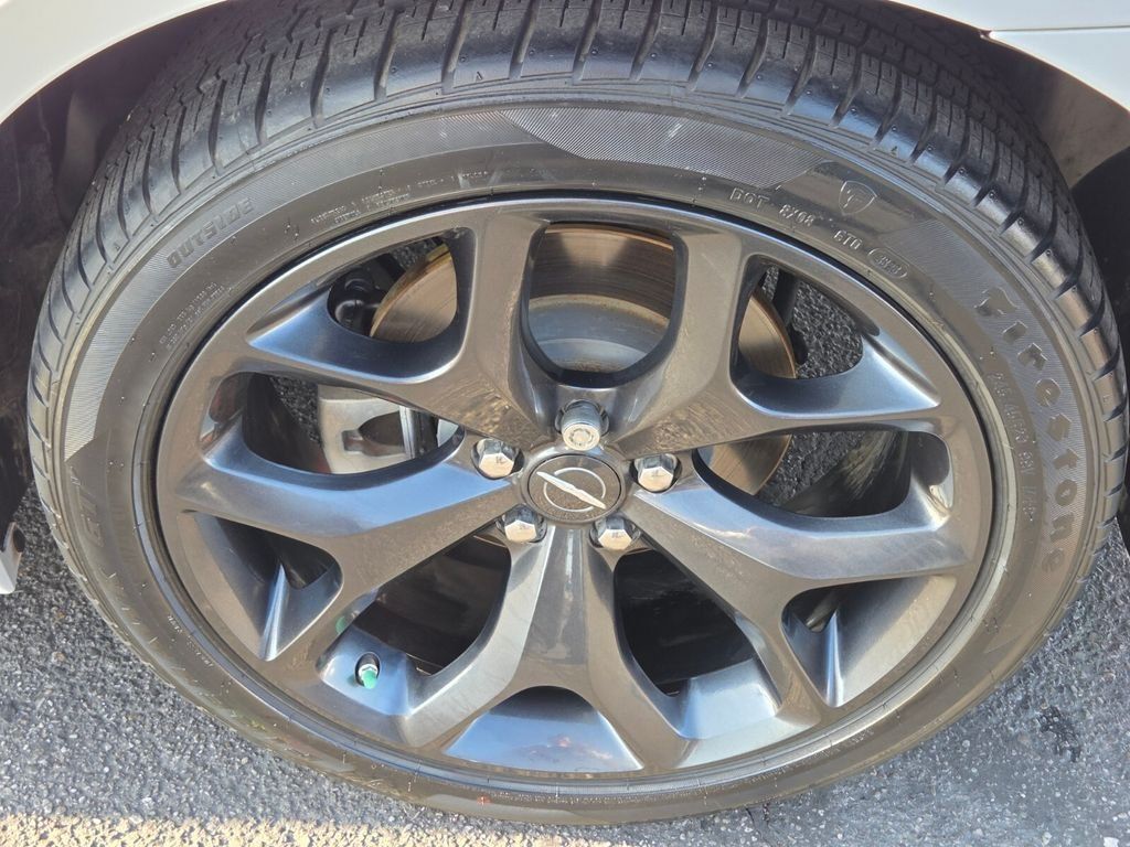 Used 2023 Chrysler 300 S w/ Comfort Group RWD image 11