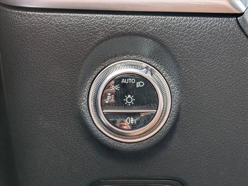 Used 2024 Mercedes-Benz C 300 4MATIC Sedan image 11