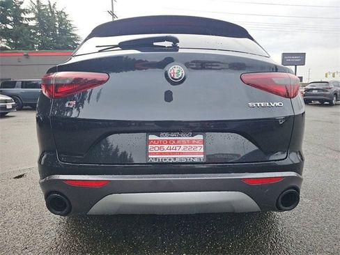 Used 2023 Alfa Romeo Stelvio Ti image 25