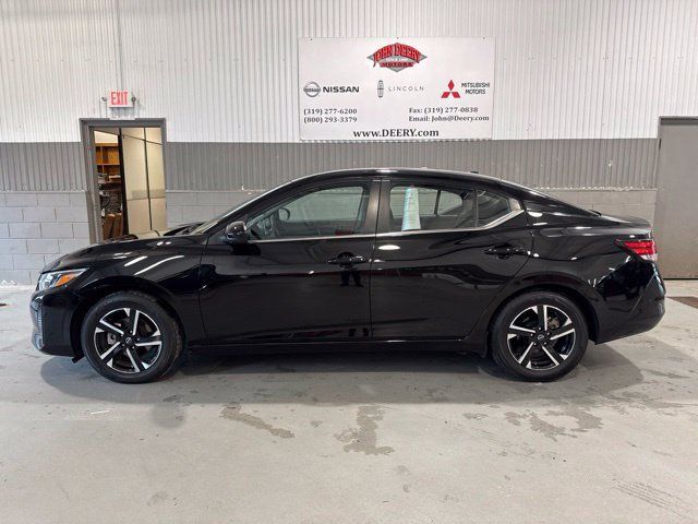 Used 2025 Nissan Sentra SV FWD image 7