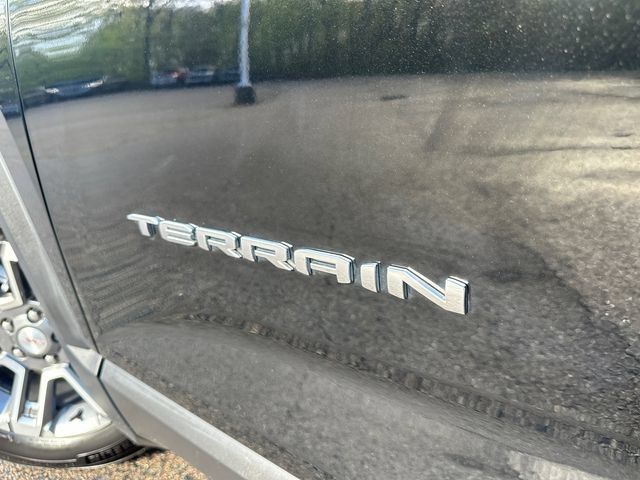 Used 2025 GMC Terrain Elevation AWD/4WD image 17