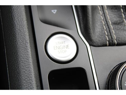 Used 2021 Volkswagen Atlas SEL Premium AWD/4WD image 30