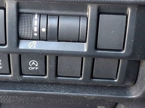 Used 2023 Subaru Crosstrek 2.0i image 23