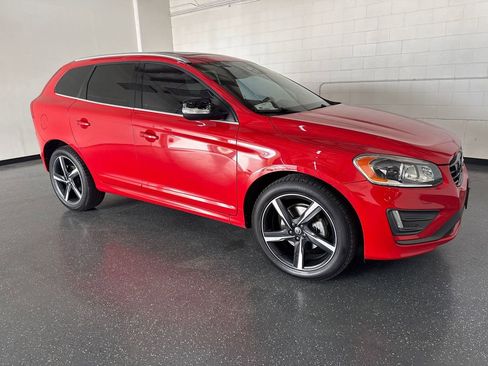 Used 2016 Volvo XC60 T6 R-Design Platinum w/ Climate Package image 2