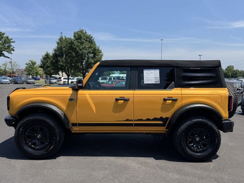 Used 2022 Ford Bronco Wildtrak image 9