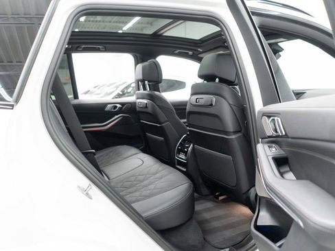 Used 2025 BMW X5 xDrive40i image 13
