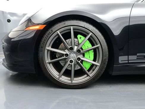 Certified 2024 Porsche 911 Carrera T RWD image 6