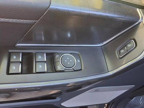 Used 2022 Ford F150 XLT w/ Equipment Group 302A High image 14