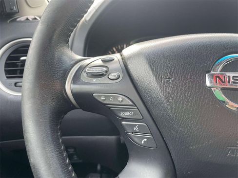 Used 2014 Nissan Pathfinder Platinum w/ Platinum Premium Package image 22