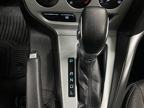 Used 2014 Ford Focus SE w/ SE Winter Package image 19