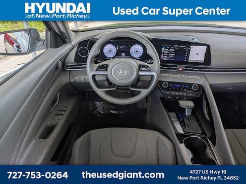 Certified 2024 Hyundai Elantra SEL w/ Convenience Package FWD image 16