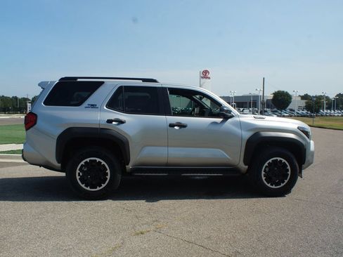 Used 2026 Toyota 4Runner TRD Off-Road Premium w/ Tow Technology Package AWD/4WD image 22