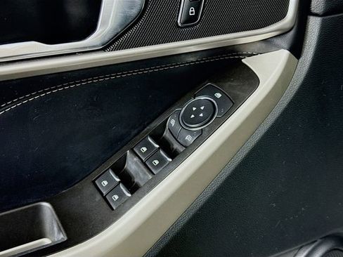 Certified 2021 Ford Explorer XLT image 17