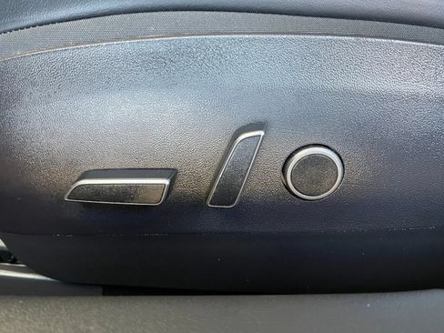 Used 2023 Tesla Model 3 Standard Range RWD image 40