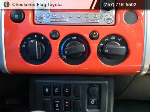 Used 2014 Toyota FJ Cruiser 4WD w/ Upgrade Package image 17