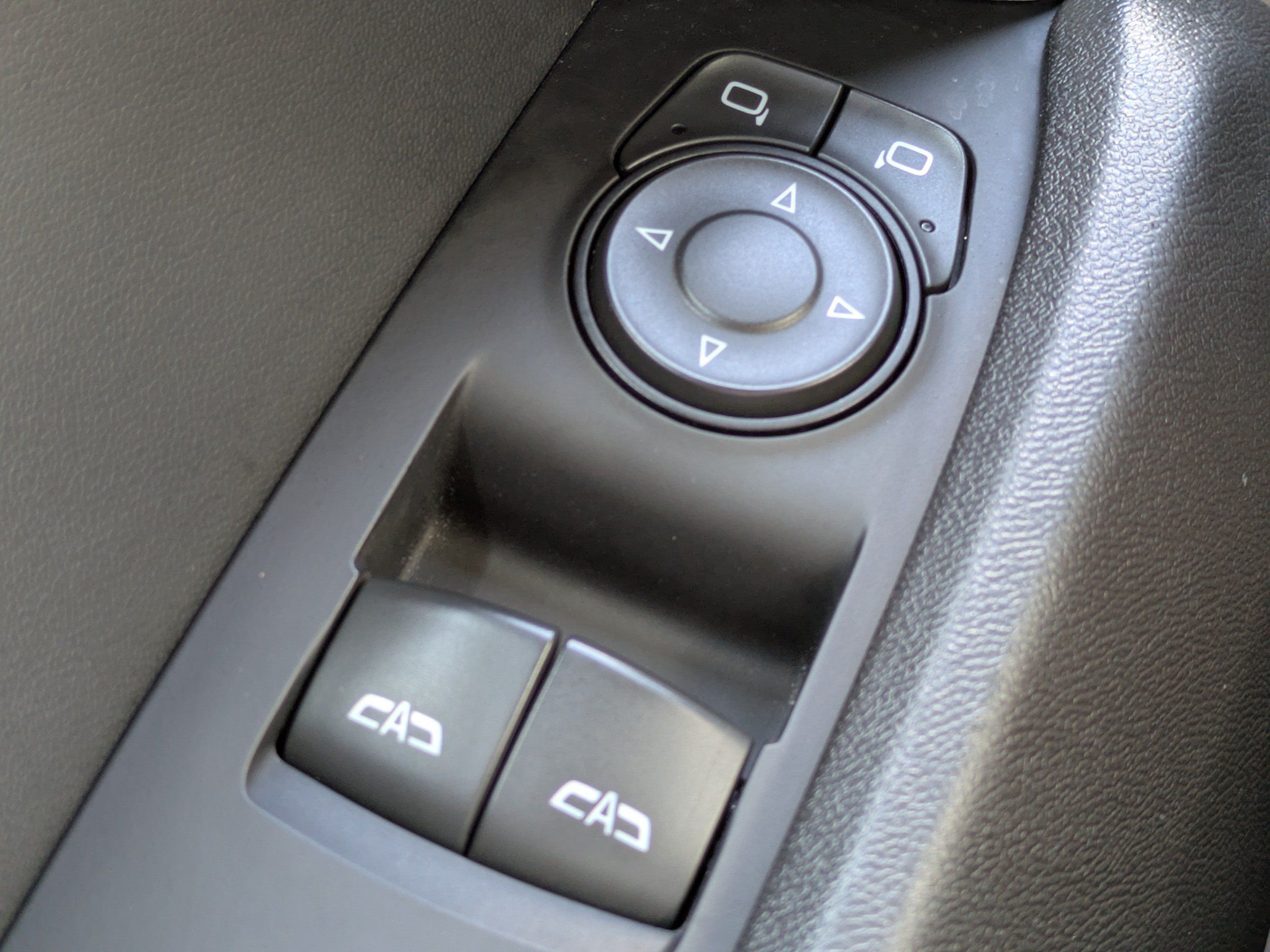 Used 2021 Chevrolet Camaro LT RWD image 21