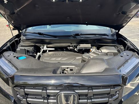 Used 2024 Honda Ridgeline Sport image 31