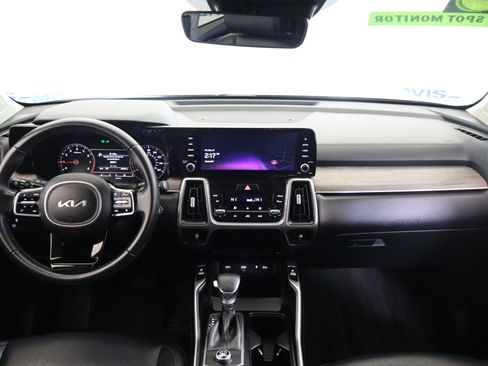Used 2023 Kia Sorento EX image 15