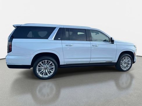 New 2026 Cadillac Escalade ESV Luxury w/ LPO, Floor Liner Package AWD/4WD image 7