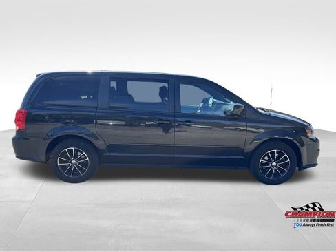 Used 2017 Dodge Grand Caravan GT image 7