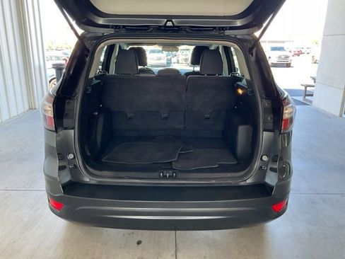 Used 2017 Ford Escape S image 18