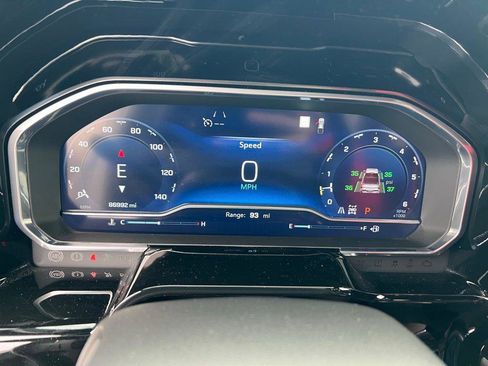 Used 2022 Chevrolet Silverado 1500 High Country w/ High Country Premium Package image 48