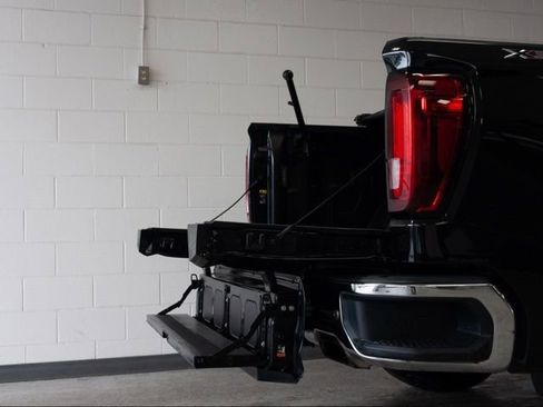 Used 2021 GMC Sierra 1500 SLT w/ SLT Premium Plus Package image 10