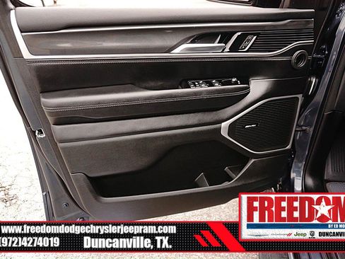 Certified 2023 Jeep Wagoneer 2WD w/ Convenience Group I image 39