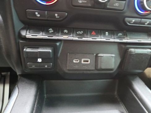 Used 2019 Chevrolet Silverado 1500 RST image 53