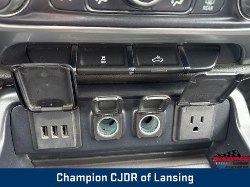 Used 2014 Chevrolet Silverado 1500 LTZ image 37