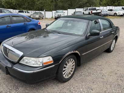 Used 2003 Lincoln Town Car Signature