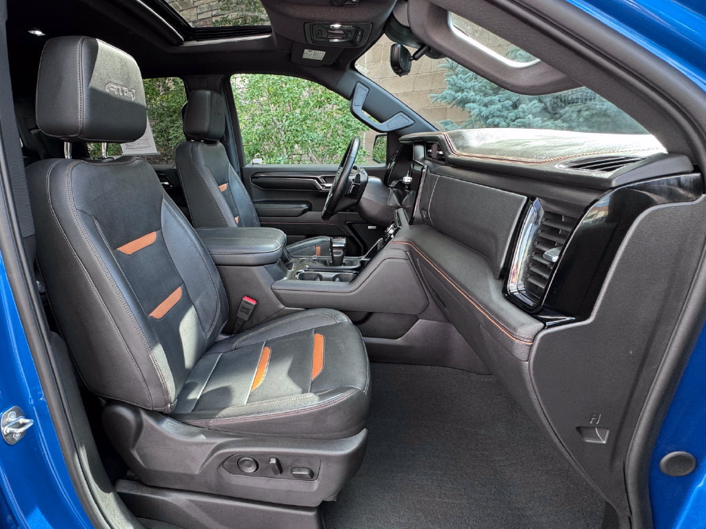 Used 2024 GMC Sierra 1500 AT4 w/ Technology Package AWD/4WD image 40