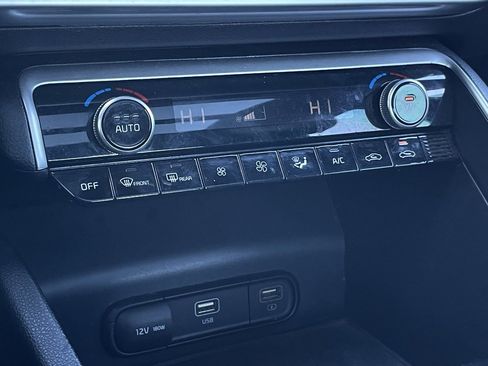 Used 2022 Kia K5 GT-Line w/ GT-Line FWD Premium Package image 18