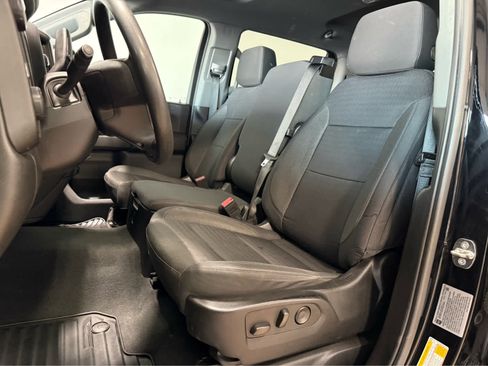 Used 2024 Chevrolet Silverado 2500 Custom w/ Custom Value Package image 14