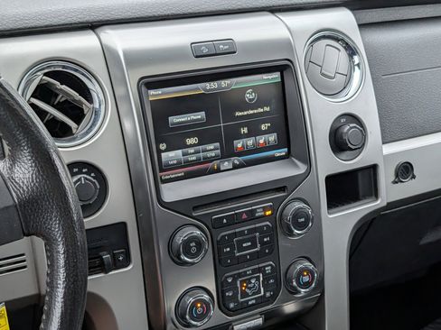 Used 2014 Ford F150 FX4 w/ Equipment Group 402A Luxury image 19