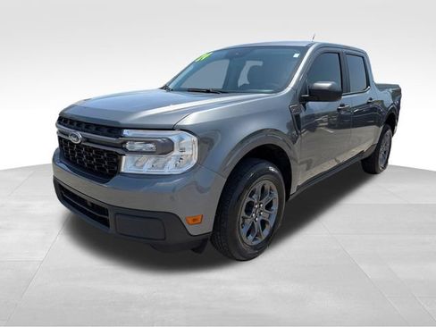 Used 2024 Ford Maverick XLT FWD image 3