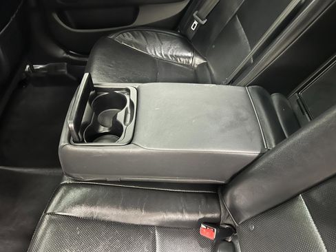 Used 2016 Kia Cadenza Premium image 27