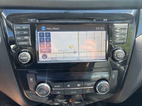 Used 2015 Nissan Rogue SL AWD/4WD image 15