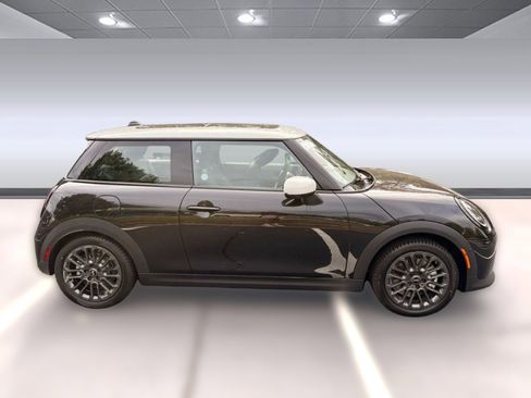 Used 2026 MINI Cooper 2-Door Hardtop FWD image 8