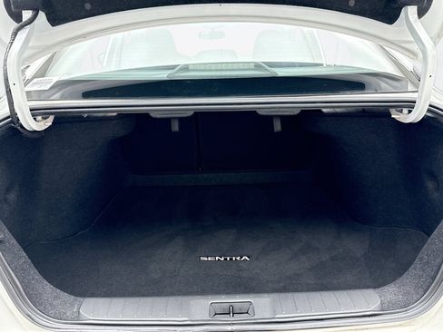 Used 2022 Nissan Sentra SV w/ Trunk Package FWD image 20