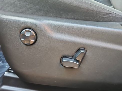 Certified 2024 Dodge Durango GT image 27