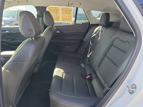 Used 2025 Chevrolet Trax ACTIV w/ Driver Confidence Package image 14