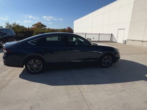 New 2025 Honda Accord EX-L image 10