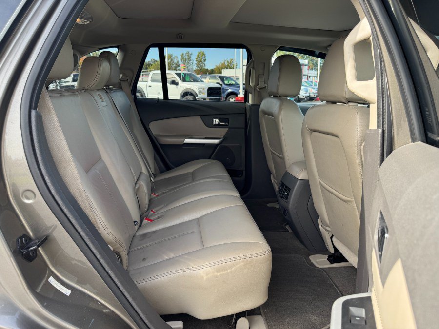 Used 2013 Ford Edge Limited AWD/4WD image 30