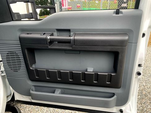 Used 2012 Ford F250 XL w/ PWR Equipment Group image 29