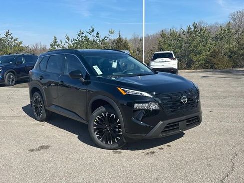 New 2026 Nissan Rogue Dark Armor image 2