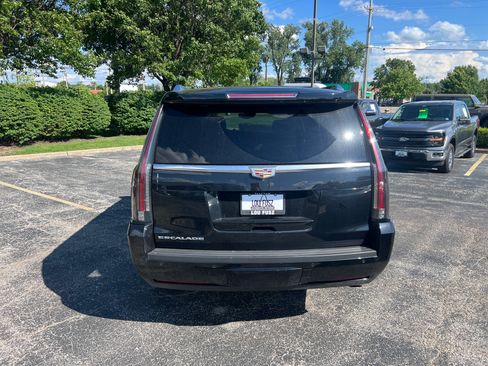 Used 2015 Cadillac Escalade ESV Premium AWD/4WD image 6