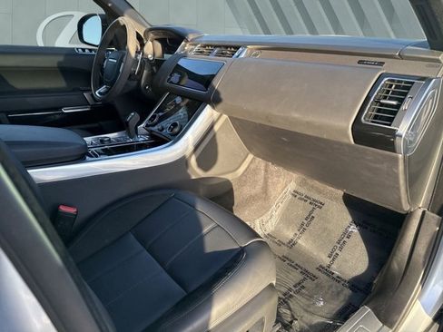 Used 2022 Land Rover Range Rover Sport HST image 27